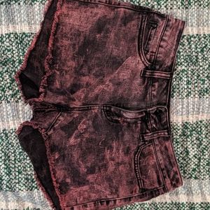 Grunge Cutoffs
